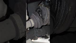 TOYOTA HILUX INNER DRIVE SHAFT BOOT BROKEN #shortvideo #shorts #short