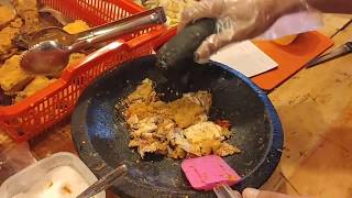 Ayam Geprek Pake Topping Baru!!