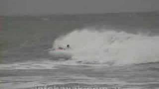 q 18  kayak mar del plata sudestada 2005 c