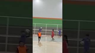 Escolinha de futebol do professor DEMOX na cidade de Mato Verde, Minas Gerais. Parte I