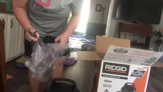 Rigid 6 gallon wet/dry vacuum ( unboxing only )