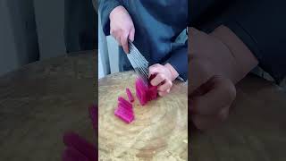 Nice turnip cutting design skills . Chinese way . #shorts #chinesechef #viralvideo