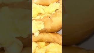 Ovo frito com pão francês