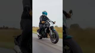 La première moto connectée au monde