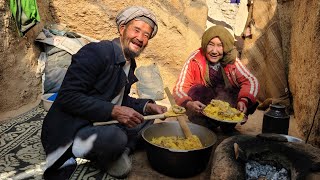 Life in Cave Home | Cooking Afghan Delicious Pulao in a Cave | Village Life Afghanistan