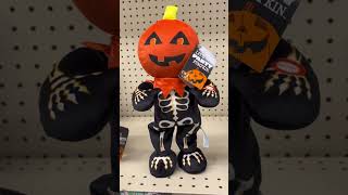 Look at him dance #halloween #codeorange #halloweendecor #pumpkin #florida #fyp