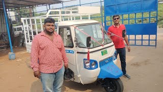 Mahindra EV Auto Half Body