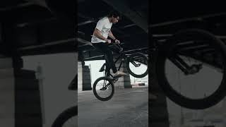 Man Doing a Bike Tricks on the Outdoors #short #cycling