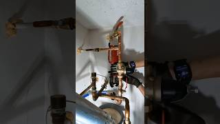 Replacing a water pressure regulator and 2 shut off valves 💦 #plumbing #plumber #shorts