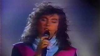 Laura Branigan - 'How Am I Supposed To Live Without You', Solid Gold