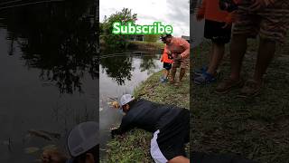 this fish was totally unexpected! #viral #bowfin #freshwater #fishing #florida