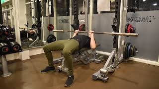 Close grip bench press