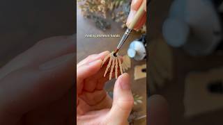 making acrylic skeleton hands