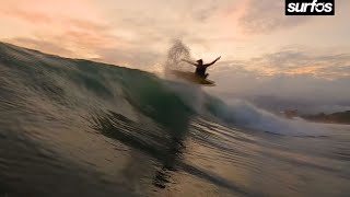 Atardecer surfeando