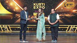 MUNGIPA TEXTILE, PATNA  |  SUPER STAR OF INDUSTRY AWARD Given by Actress RAKULPREET SINGH |  RAGHANI