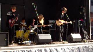 Young Talented Rockers Rocking in Den Haag 29 sept (sound like Jefferson Airplane)