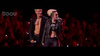 Miley Cyrus & Billy Idol   Rebel Yell Live Performance