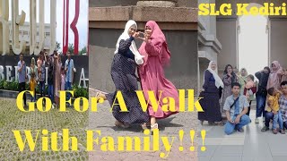 Screen Of Go For A Walk With Family_In Simpang Lima Gumul (SLG) Kediri.