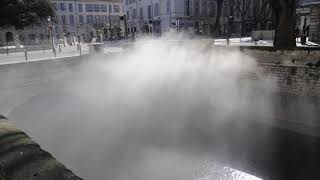 Une mystérieuse fumée émane du canal de la Fontaine