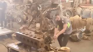 Dismantle Engine Mercedes Benz Model OM 355