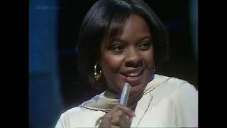 Thelma Houston   Don't Leave Me This Way Live vocal TOTP 1977 1080p