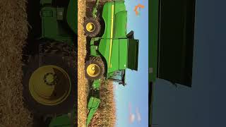 Can This Giant Harvester Feed the World? John Deere S680 Combine #farming #machine #agriculture