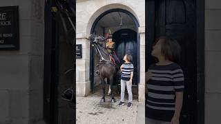 "GET OFF THE REINS!" King's Troop warns tourist. Read the sign and respect it. #shorts Link above 📽👆