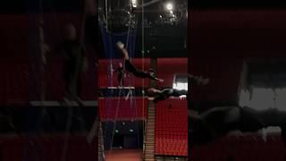 Что тут пошло не так?😱🔥 #circus #cirque #extreme #tricks #цирк #amazing #aerial #flyingtrapeze