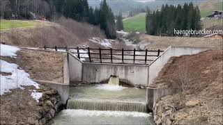 Nidlaubach Hängebrücke - alltägliches und gesundes Hochwassermanagement (Unteribrig, Schwyz, CH)