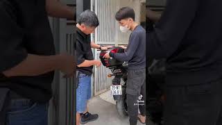 Độ thùng sau Givi B27N cho xế cưng