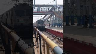 Train Horn Sound Effect LDH WAP7 30810 and beautiful train announcement at Hajipur #hornsoundeffect