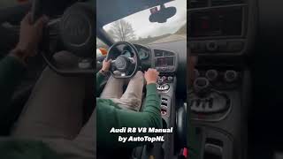 Audi R8 with a gated manual accelerations