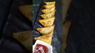 how to rol samosa patti #samosarecipe #iftarrecipes #ramzanrecipes #snacks #breakfast #comedy