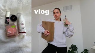 grwm with new products, lunch, new skincare organizer & thrifting *VLOG*