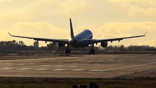 PSatB [OFF-CENTERED] Air Europa A330 Crosswind (almost go-around) landing at Barcelona!!!