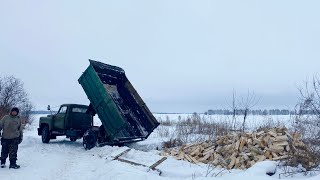 ПРИВЕЗЛИ ДРОВА. РАСТОПИЛИ ПЕЧЬ. ЧЕМОДАН ДОБРА