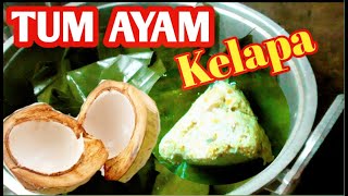 Tum ayam kelapa bumbu Bali