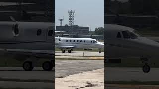 1994 CESSNA 650 Taxiing San Antonio #planesspotting #cessnacitation