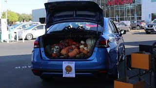 How Many Pumpkins Are In This Redesigned Nissan Versa Trunk?