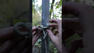 A secure hitch that you can untie in 1 second (Highwayman’s Hitch Knot) #knots #knotguides