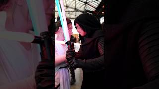 Rey and Kylo Ren are fighting! cosplays found at HerosXP 2023 #shorts