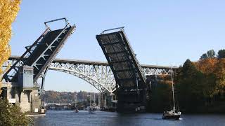 Звук шестерней подъемного моста. The sound of the drawbridge gears.