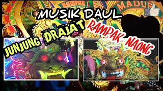 PENAMPILAN MUSIK DAUL JUNJUNG DRAJAT VS RAMPAK NAONG MENGHIBUR MASYARAKAT DESA SENTOL