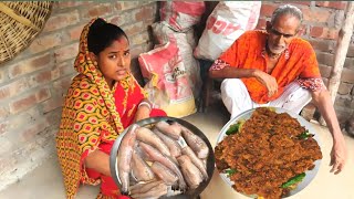 আজ শ্বশুরমশাই-এর আবদারে অনেকদিন পর লইট্টা  মাছের ঝুরি  রান্না করলাম || Loitta Macher Jhuri Recipe