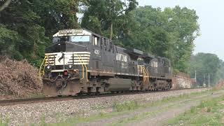 Two NS GEs run lite through Sewickley, PA