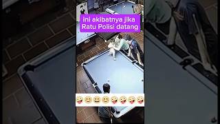 ketika ratu polisi datang ke tempat biliar