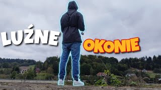 OKONIE z umocnień