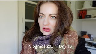 #vlogmas2021 #christmastree #christmasy My Christmas tree is finally decorated! Vlogmas 2021 Day 15