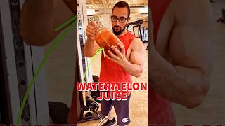 Drinking watermelon juice while working out 🍉 #fit #health #fruit