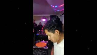 CHEROKEE DJ VS DJ MR WILLIAM EN VIVO 100% VINILOS